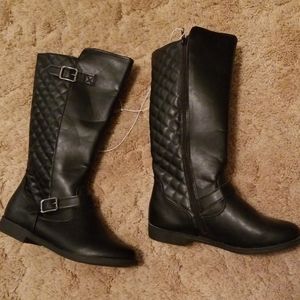 Tall Black Zip Boots